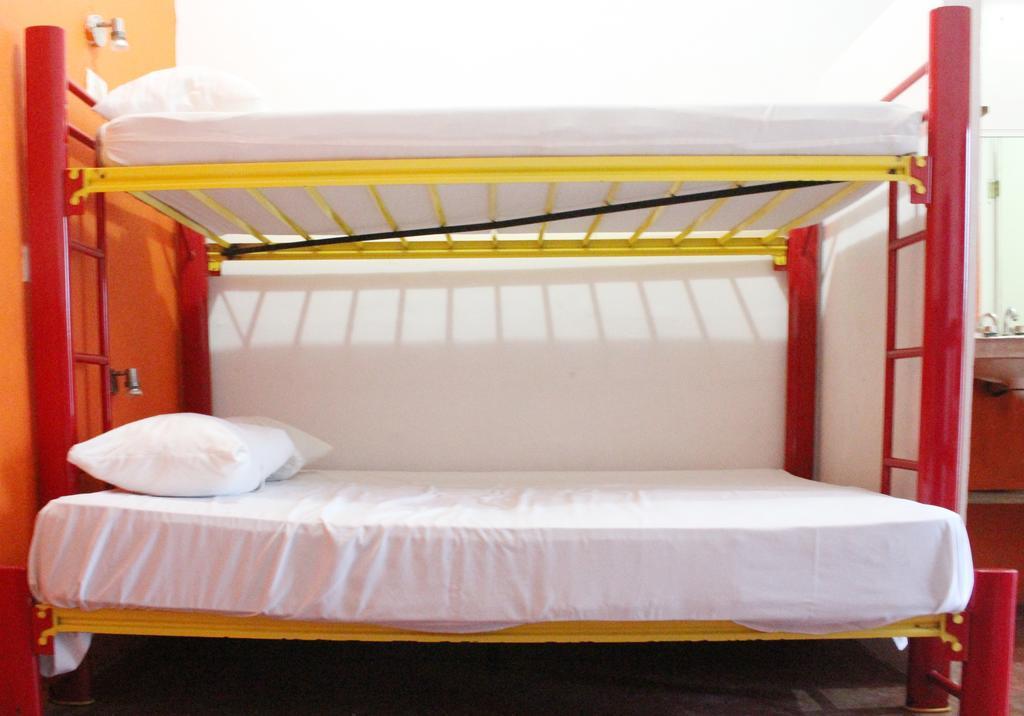 Hostal Vive La Vida بلايا ديل كارمن المظهر الخارجي الصورة